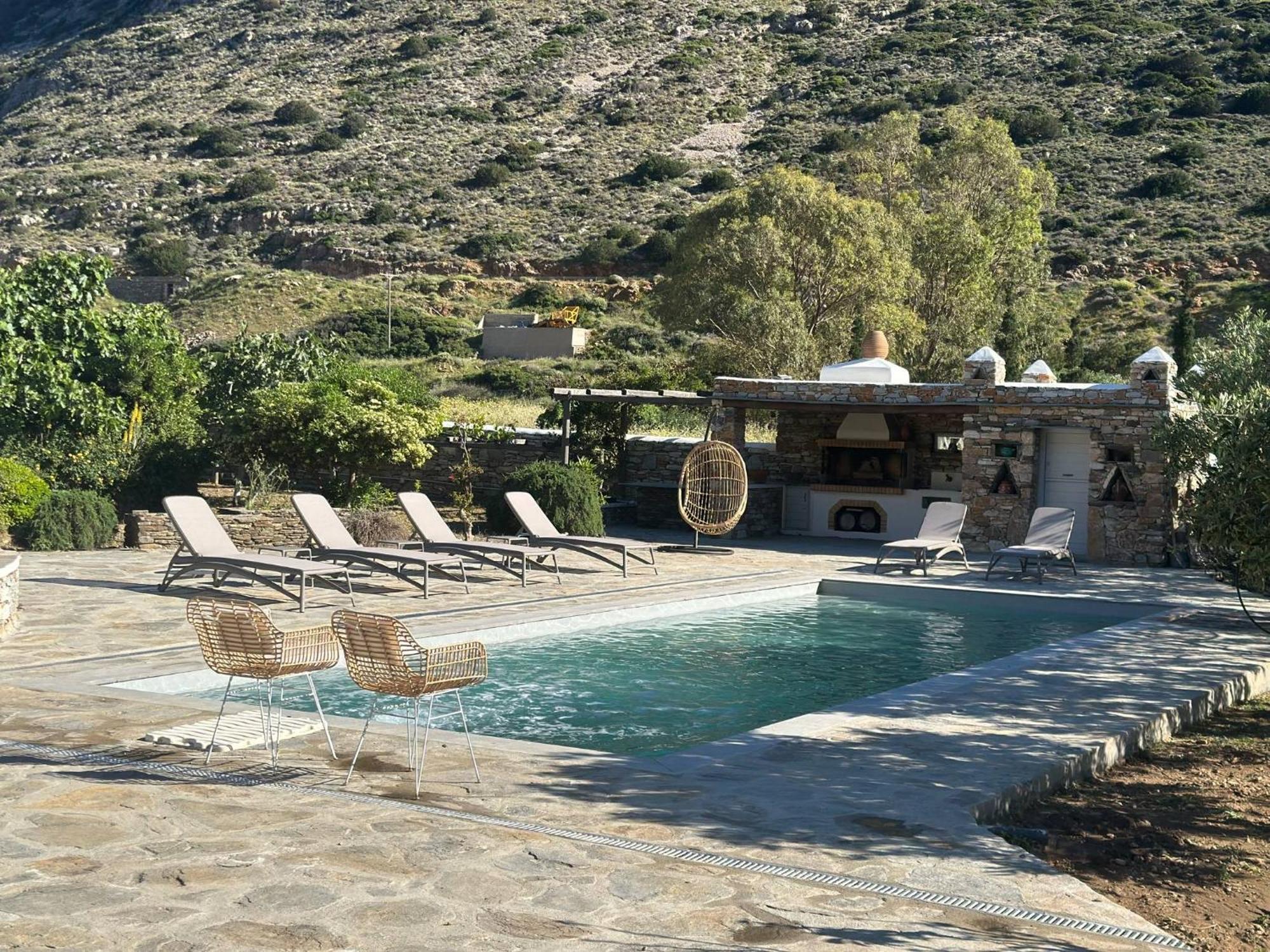 Villa River With Pool Kamares  Eksteriør billede